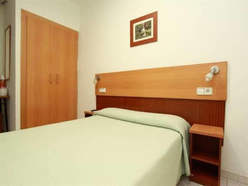 Hostal Ballestero Βαρκελώνη Εξωτερικό φωτογραφία